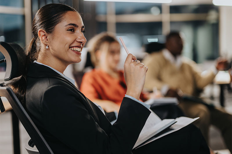 Zingeving in werk gekenmerkt door enthousiasme en voldoening uit dagelijkse taken